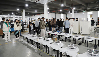 陶瓷創(chuàng)作者組團(tuán)看百陶會(huì)：身臨“企”境，眼見(jiàn)為實(shí)！